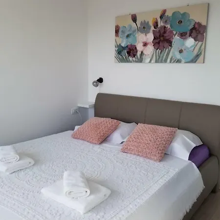 Pjero Apartamento Split